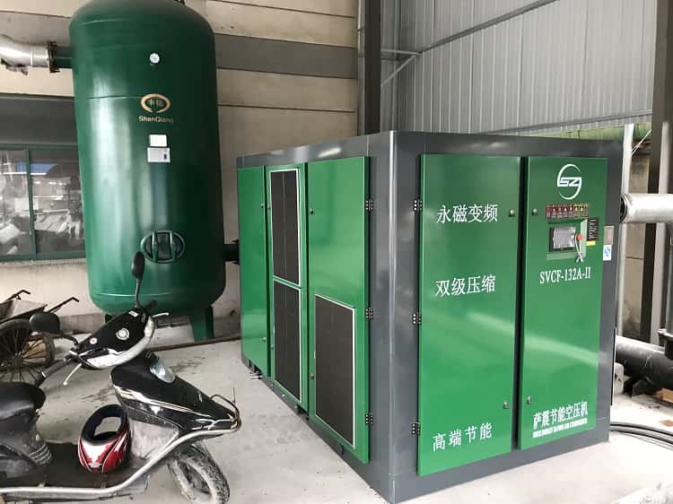 薩震節(jié)能空壓機(jī)客戶現(xiàn)場(chǎng)圖